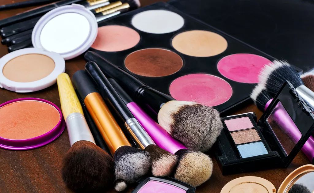 【美美貼士】過期化妝品是什么垃圾?